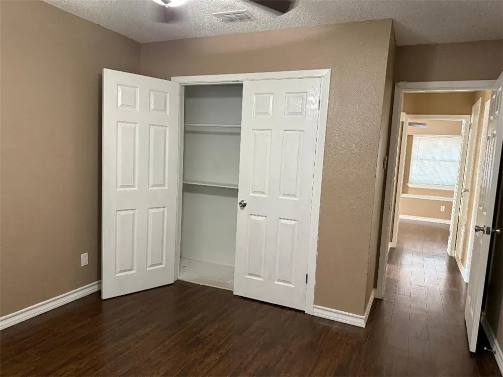2204 Matagorda Drive Portland, TX 78374