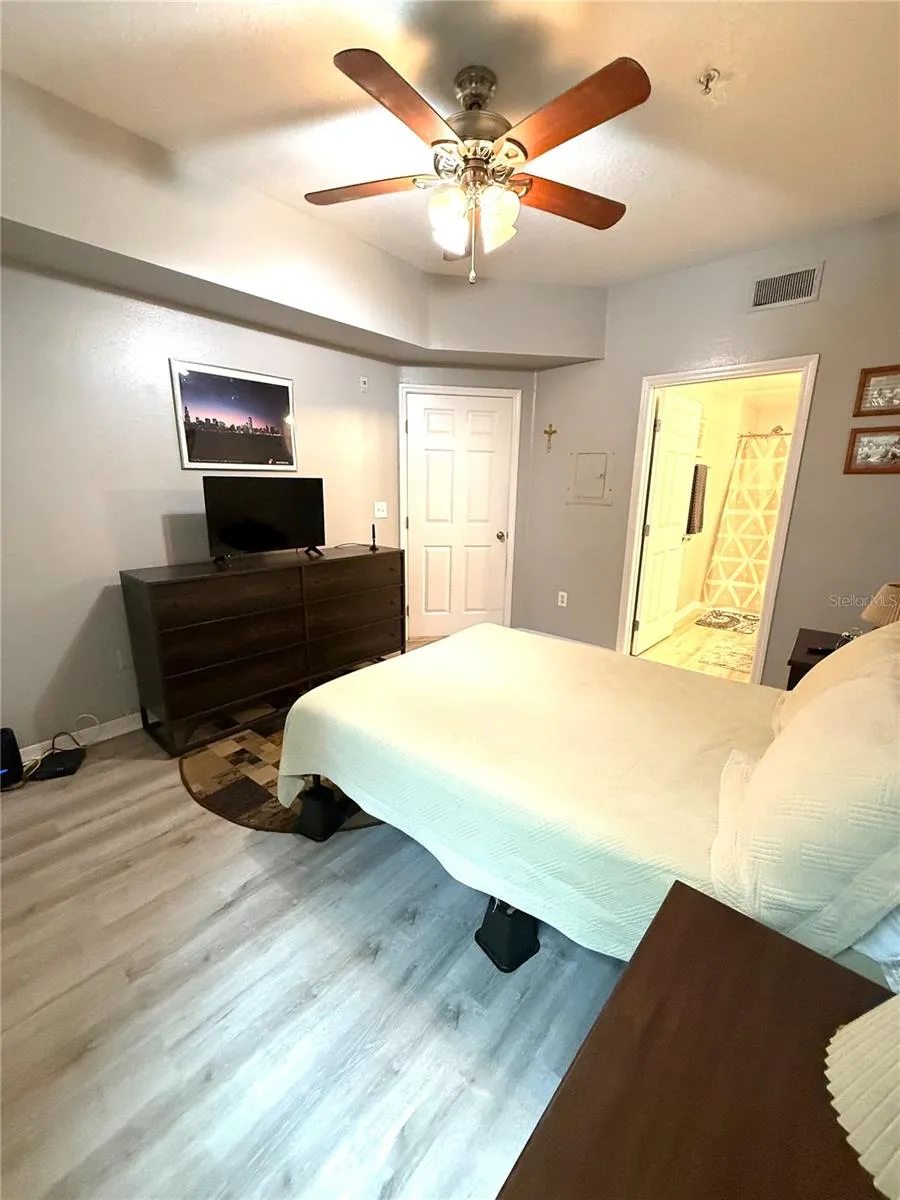 1810 E PALM AVENUE #5119 Tampa, FL 33605