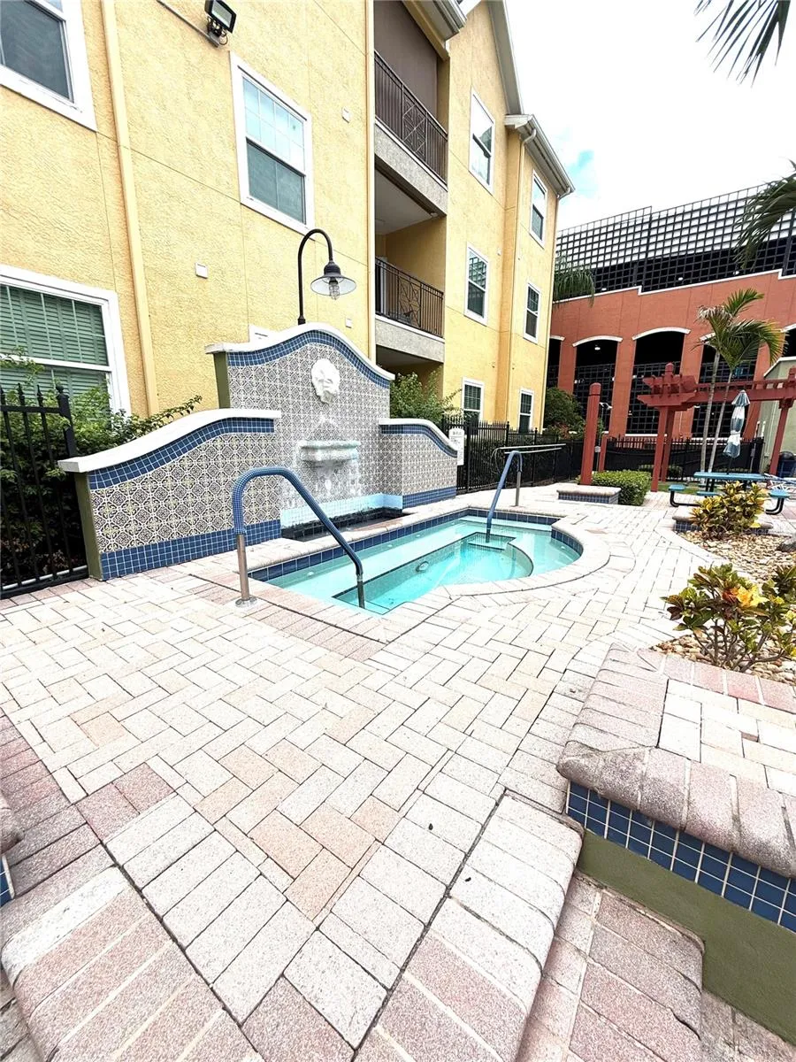 1810 E PALM AVENUE #5119 Tampa, FL 33605