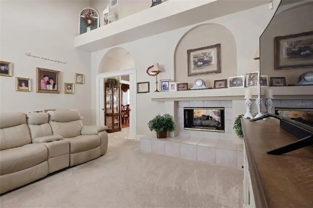 5649 BEECH STREET Zephyrhills, FL 33542