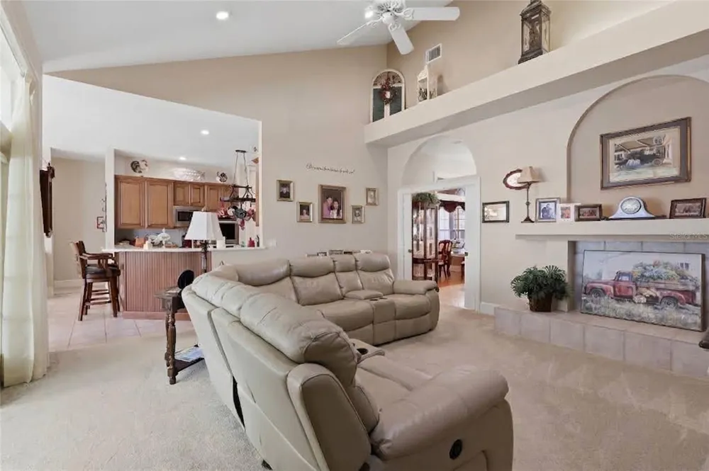 5649 BEECH STREET Zephyrhills, FL 33542