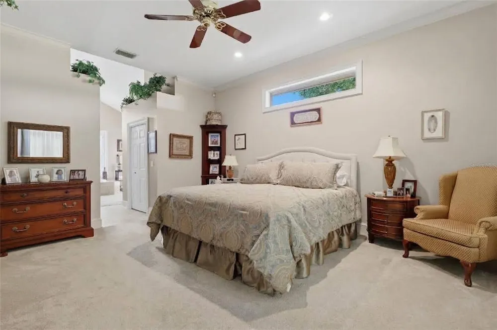 5649 BEECH STREET Zephyrhills, FL 33542