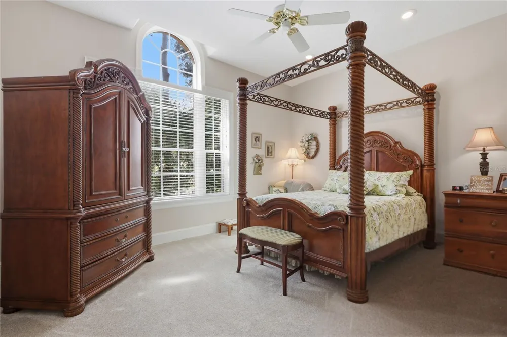 5649 BEECH STREET Zephyrhills, FL 33542
