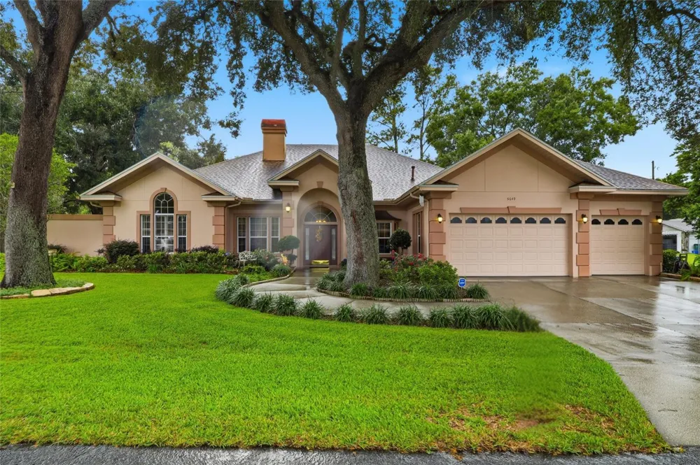 5649 BEECH STREET Zephyrhills, FL 33542