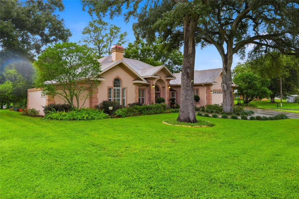 5649 BEECH STREET Zephyrhills, FL 33542