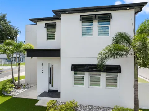 902 W SLIGH AVENUE
