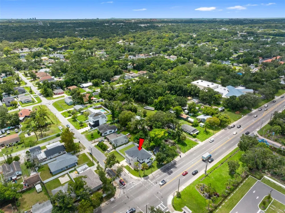 902 W SLIGH AVENUE Tampa, FL 33604