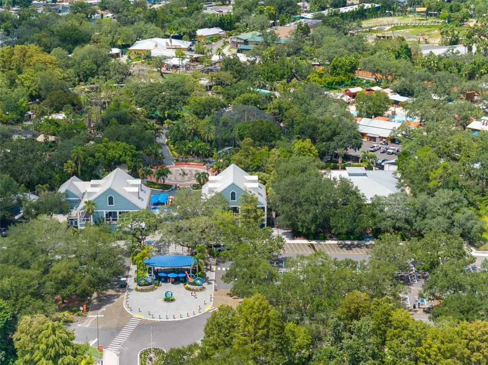 902 W SLIGH AVENUE Tampa, FL 33604