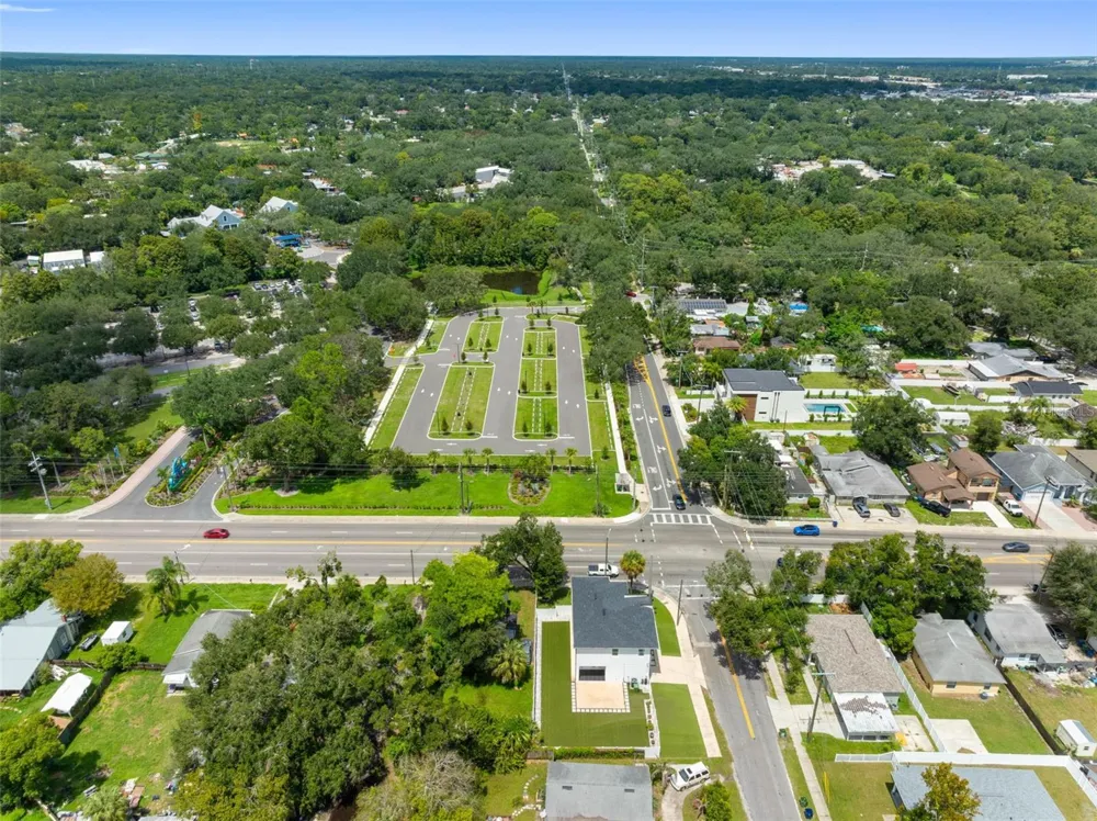 902 W SLIGH AVENUE Tampa, FL 33604