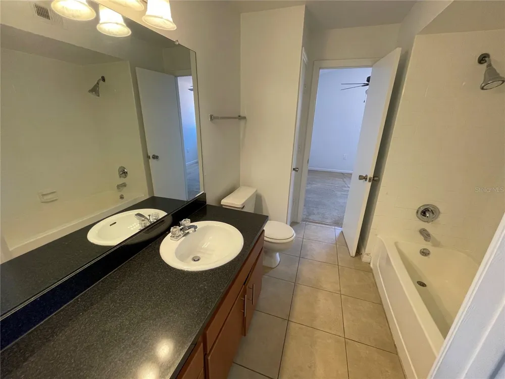 409 FOUNTAINHEAD CIRCLE #234 Kissimmee, FL 34741