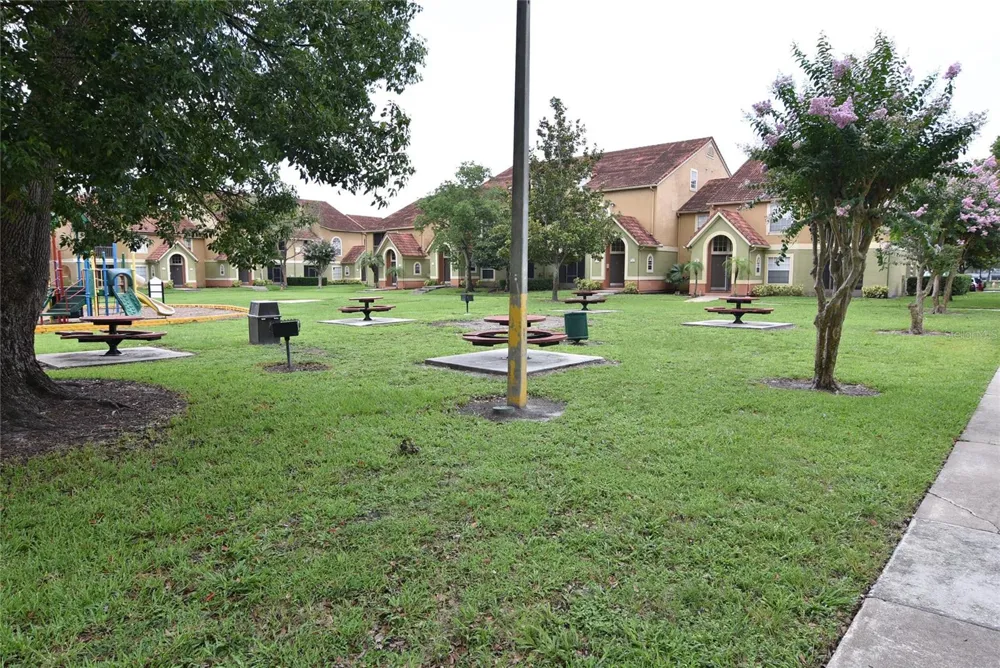 409 FOUNTAINHEAD CIRCLE #234 Kissimmee, FL 34741