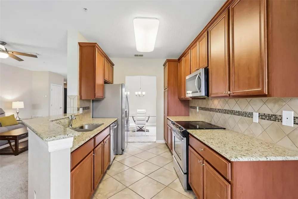 8337 BELLA VIDA CIRCLE Davenport, FL 33896