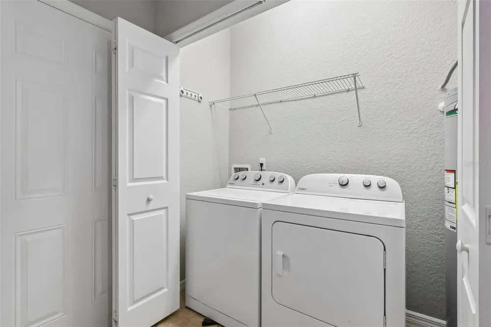 8337 BELLA VIDA CIRCLE Davenport, FL 33896
