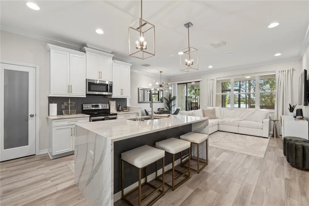 9208 FOX SPARROW ROAD Tampa, FL 33626
