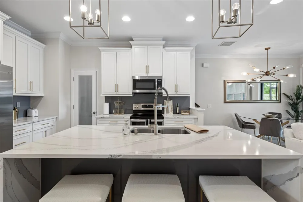 9208 FOX SPARROW ROAD Tampa, FL 33626