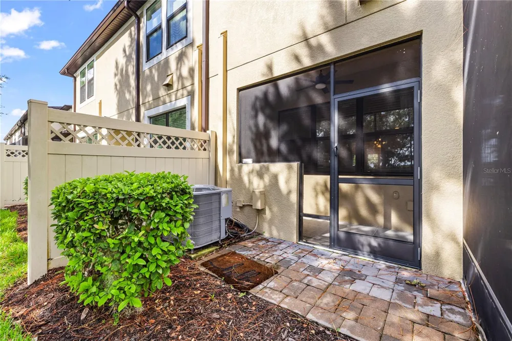9208 FOX SPARROW ROAD Tampa, FL 33626