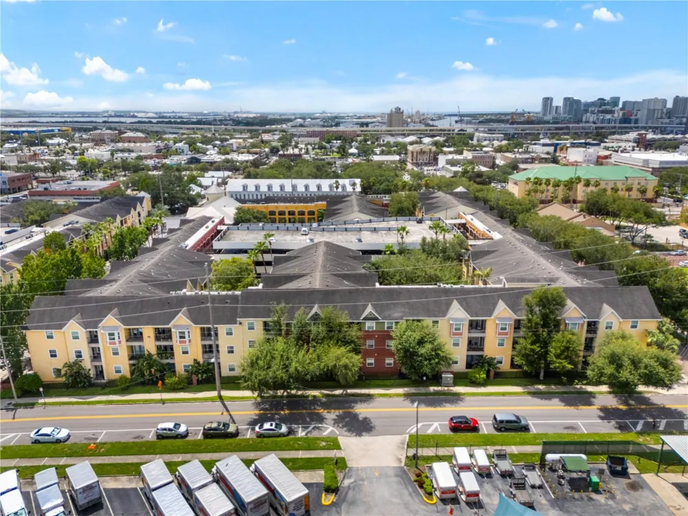 1810 E PALM AVENUE #5211 Tampa, FL 33605