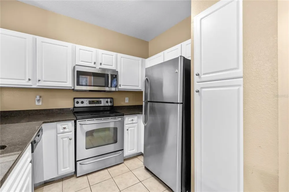 1810 E PALM AVENUE #5211 Tampa, FL 33605