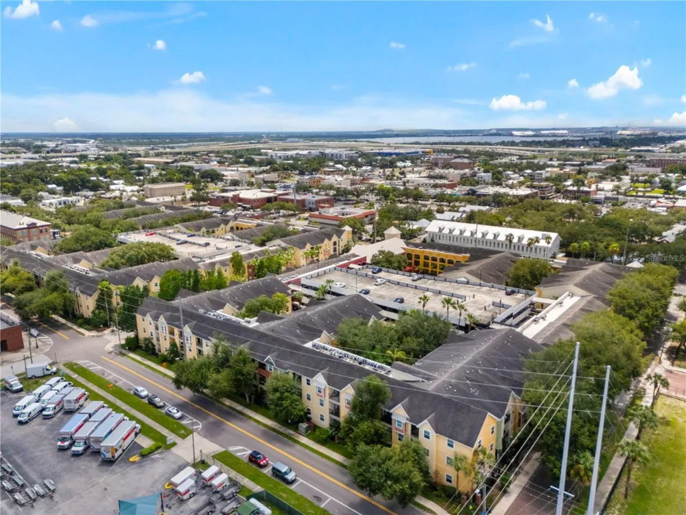 1810 E PALM AVENUE #5211 Tampa, FL 33605
