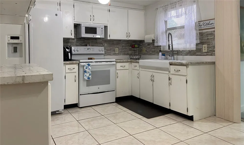 11734 PAIGE DRIVE Port Richey, FL 34668