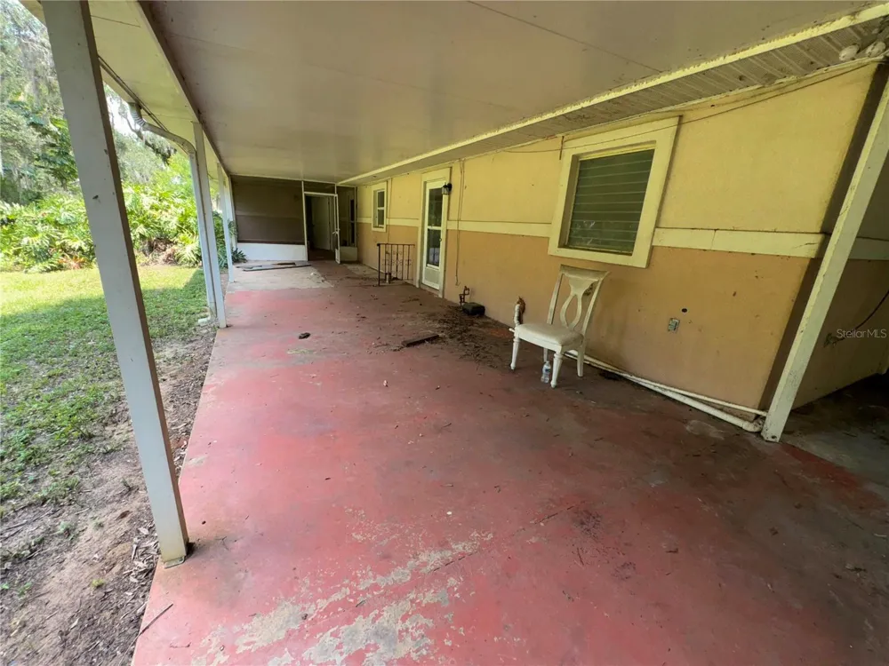 325 CHESNEY BLVD Frostproof, FL 33843