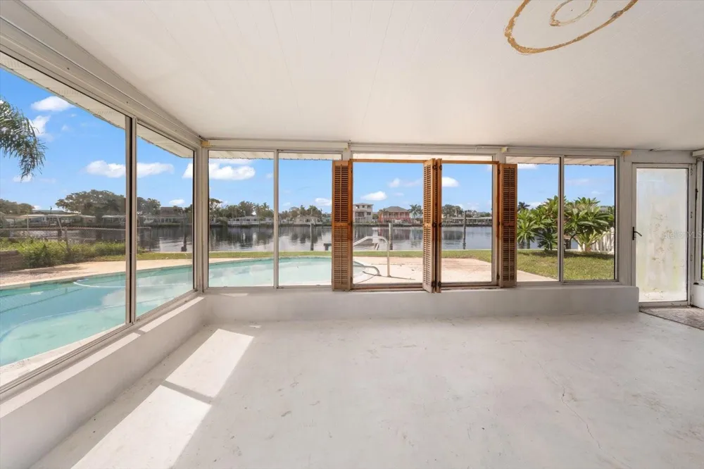 337 LA HACIENDA DRIVE Indian Rocks Beach, FL 33785