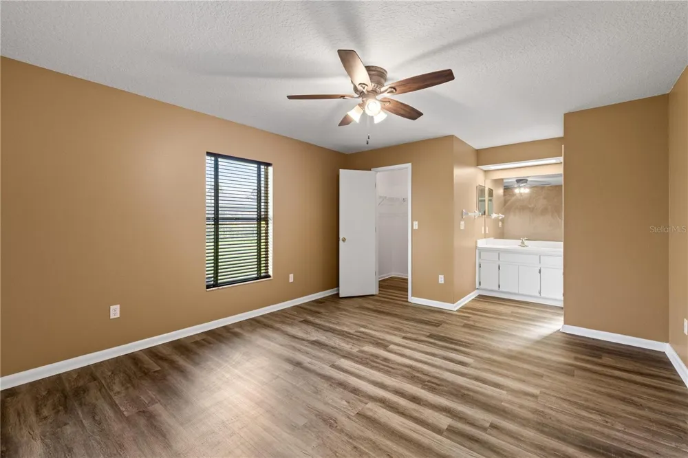 2612 E 9TH AVENUE Tampa, FL 33605