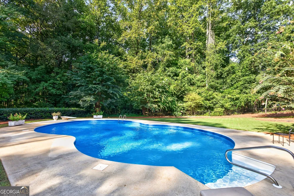 1541 Palmetto Tyrone RD Sharpsburg, GA 30277