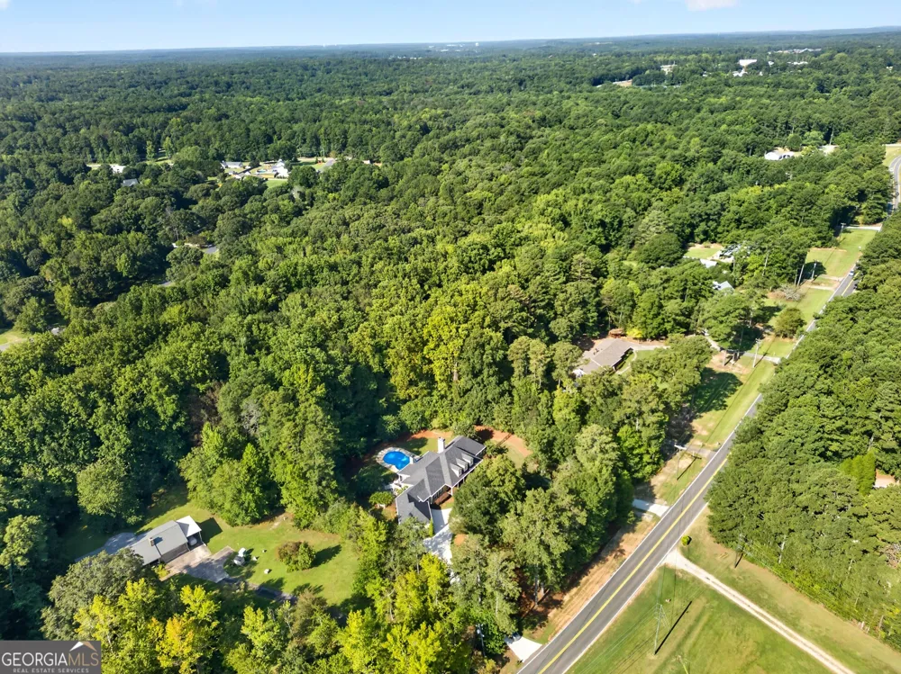 1541 Palmetto Tyrone RD Sharpsburg, GA 30277