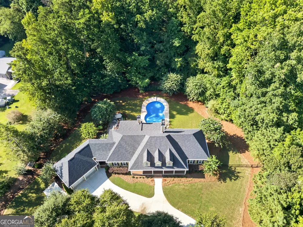 1541 Palmetto Tyrone RD Sharpsburg, GA 30277