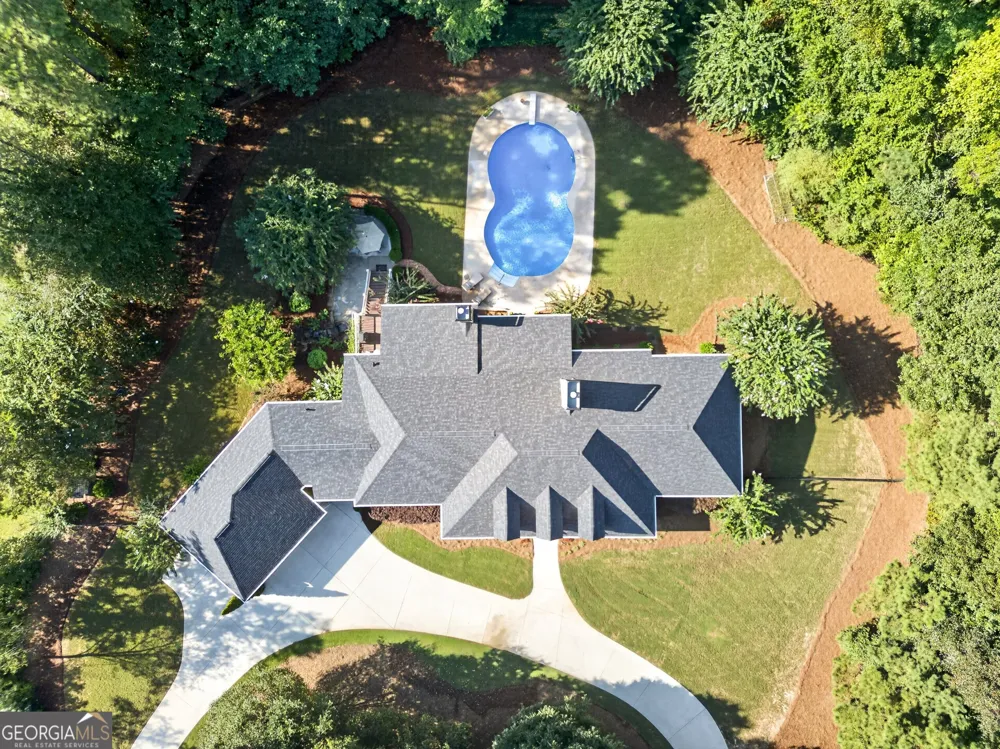 1541 Palmetto Tyrone RD Sharpsburg, GA 30277