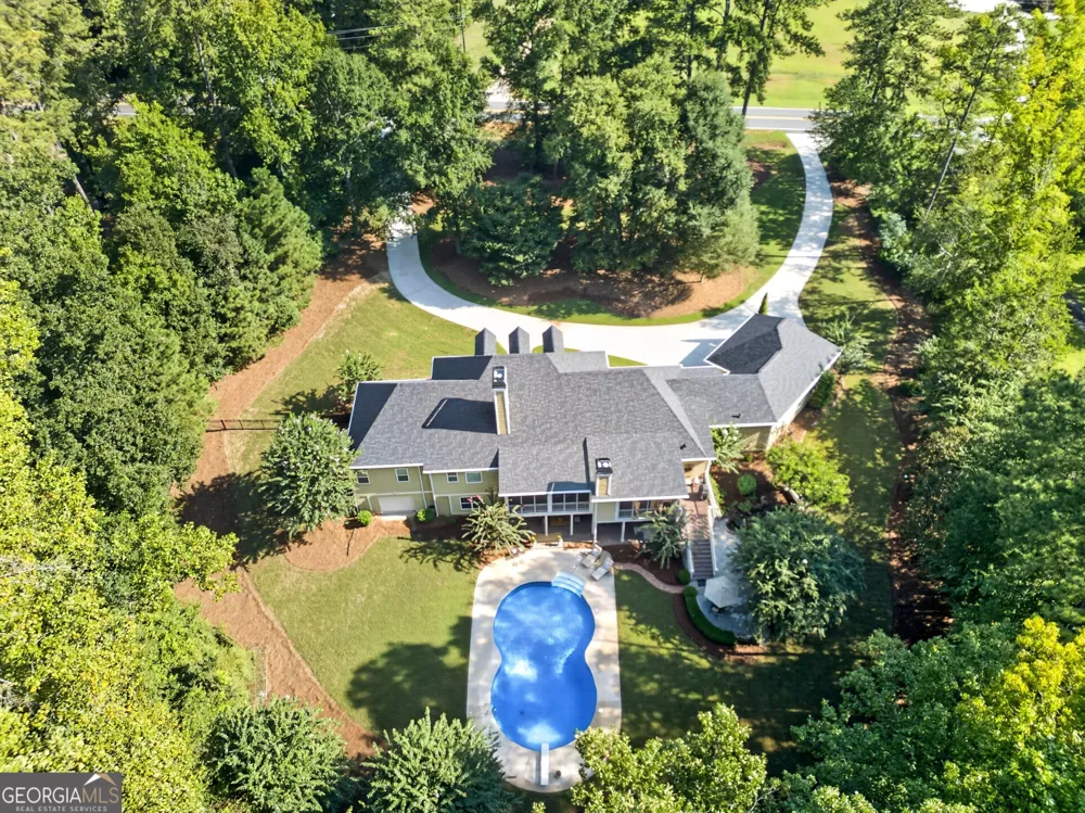 1541 Palmetto Tyrone RD Sharpsburg, GA 30277
