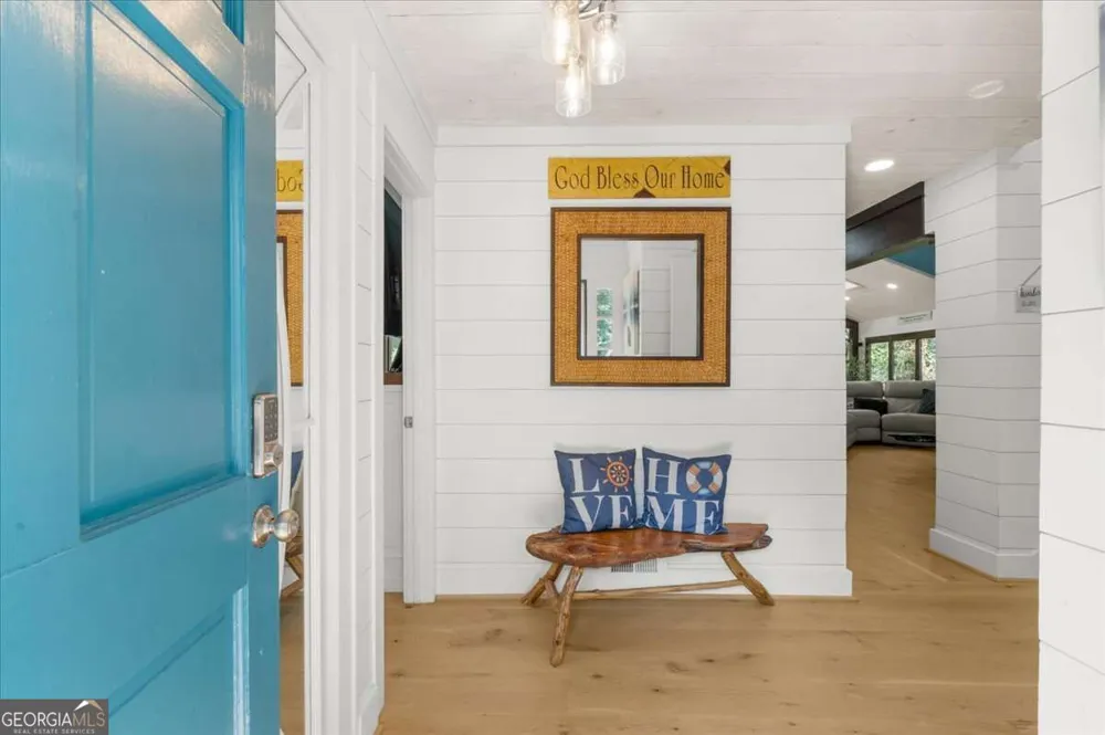 5823 Lakeshore DR Buford, GA 30518