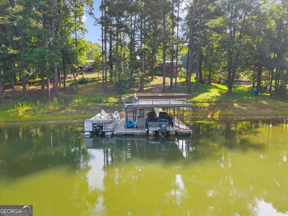 5823 Lakeshore DR Buford, GA 30518