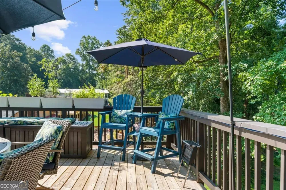 5823 Lakeshore DR Buford, GA 30518