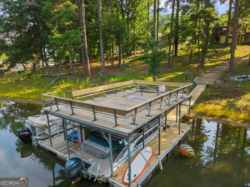 5823 Lakeshore DR Buford, GA 30518