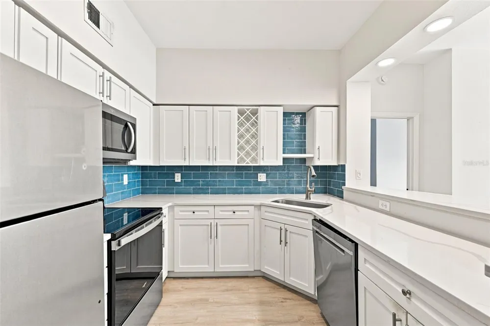 200 4TH AVENUE S #228 St Petersburg, FL 33701