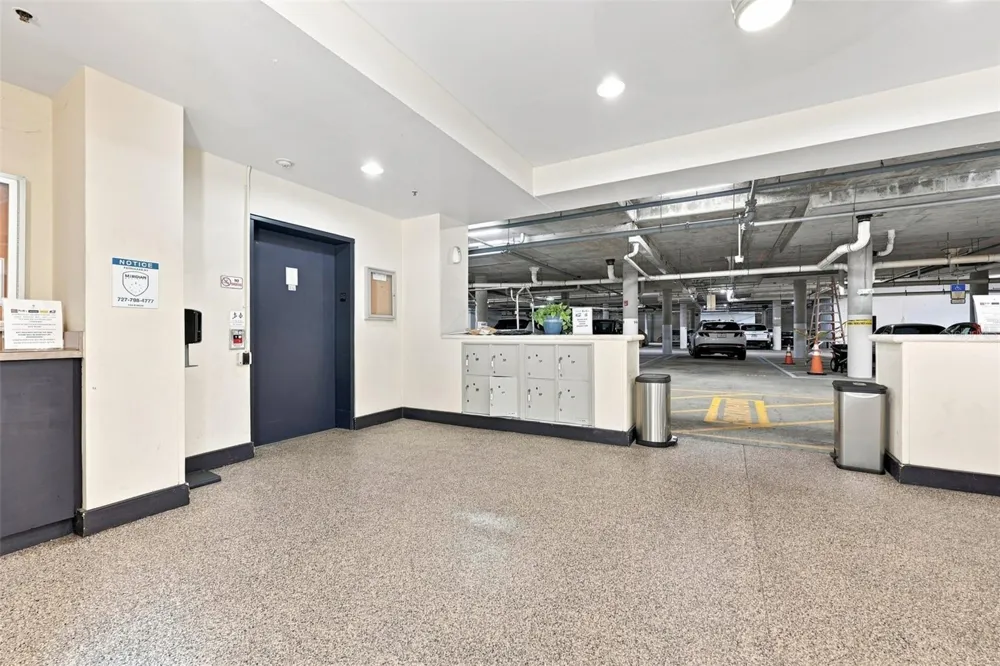 200 4TH AVENUE S #228 St Petersburg, FL 33701