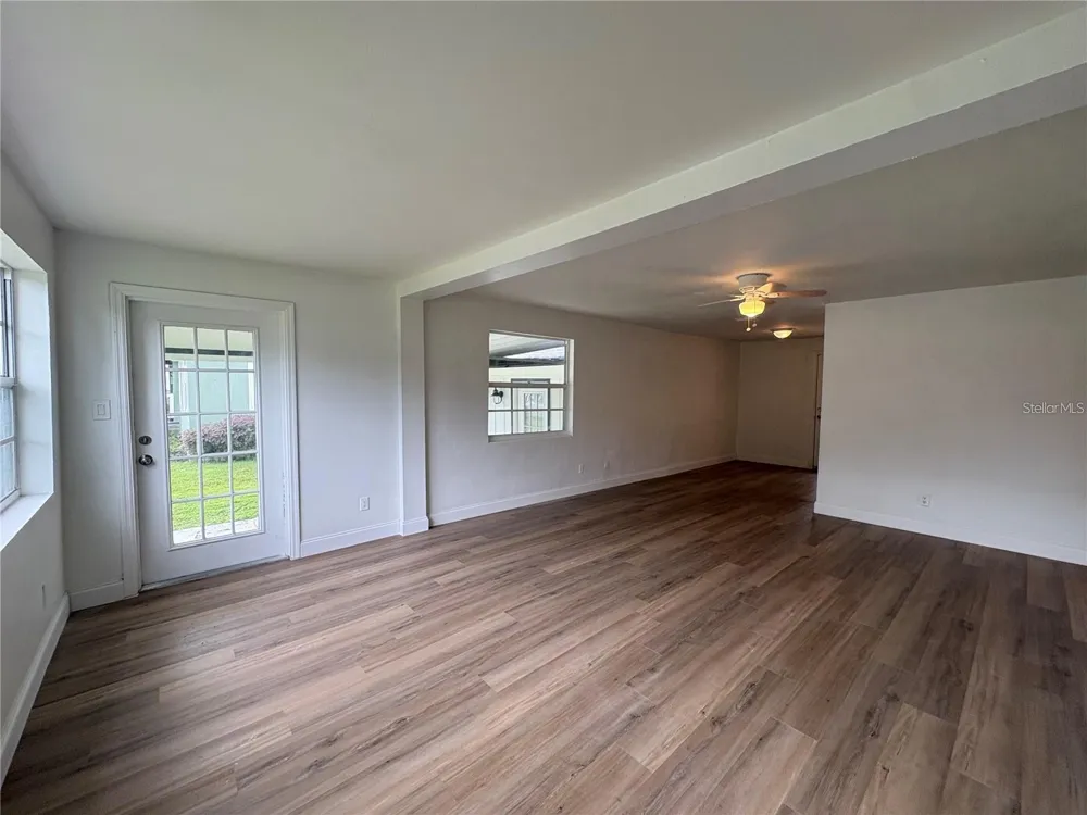2412 DERBYSHIRE AVENUE Lakeland, FL 33803