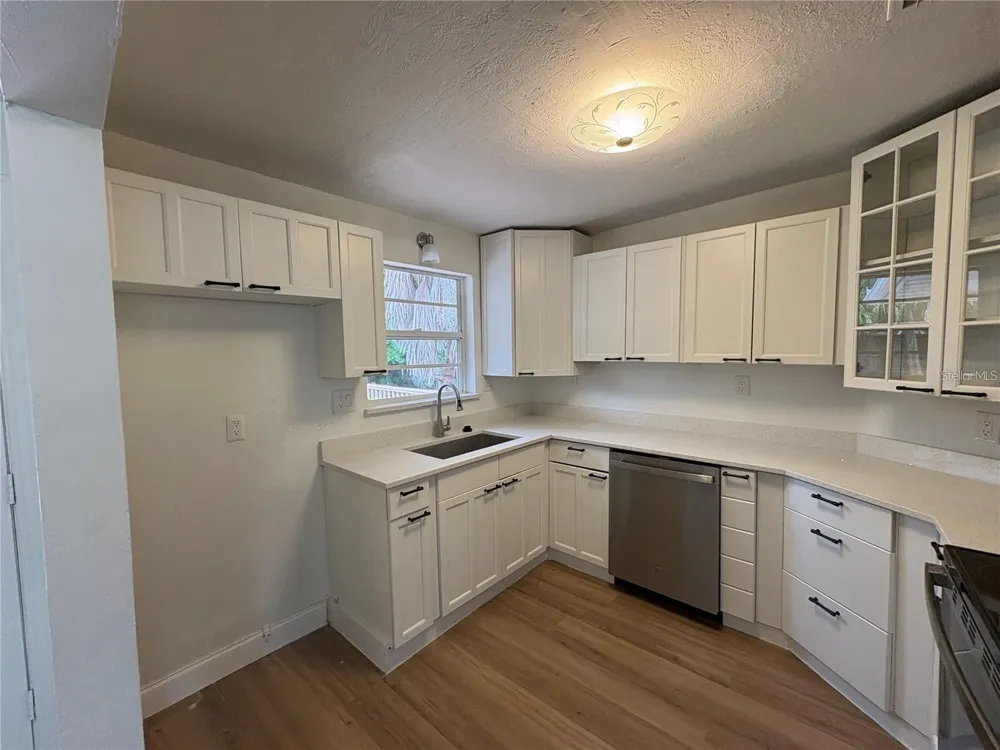 2412 DERBYSHIRE AVENUE Lakeland, FL 33803