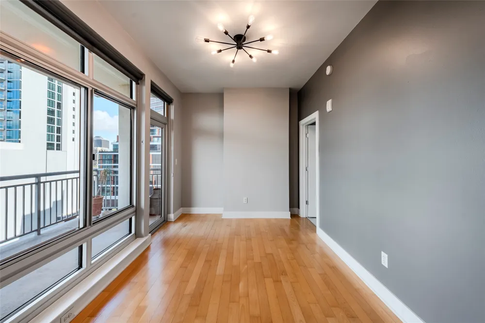 603 Davis Street #1201 Austin, TX 78701