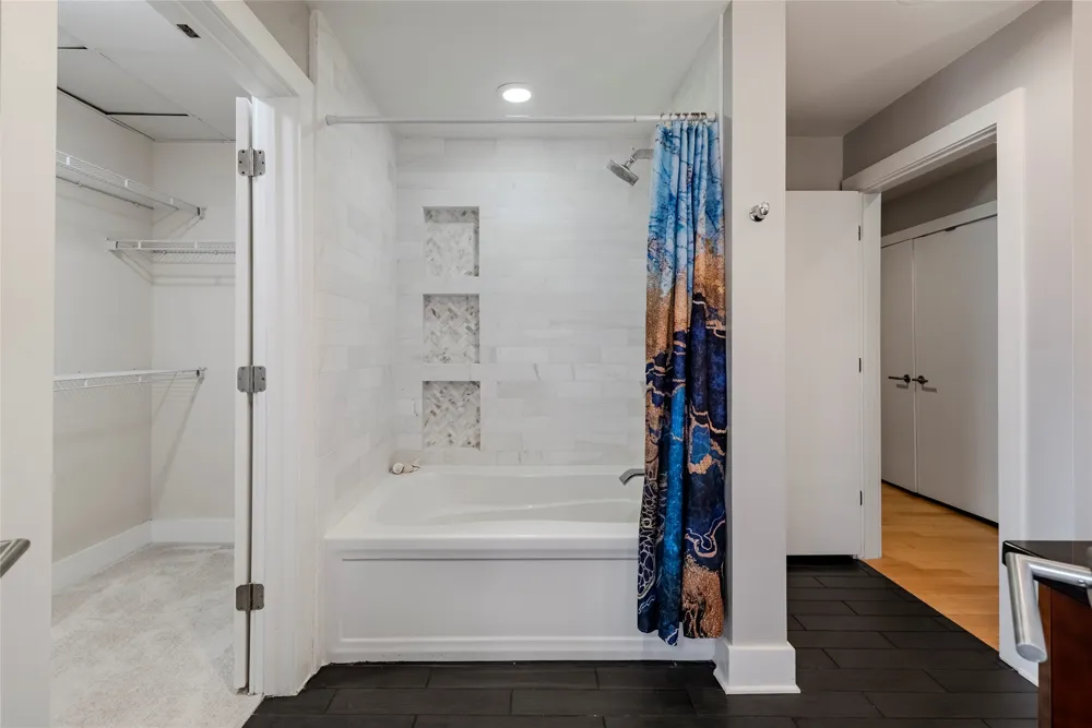 603 Davis Street #1201 Austin, TX 78701