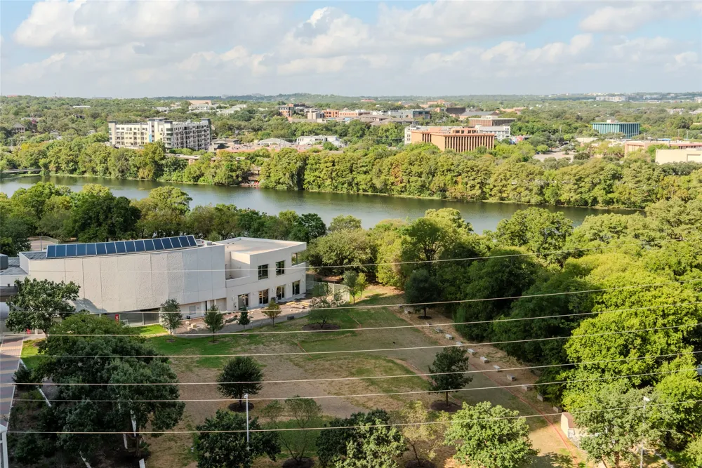 603 Davis Street #1201 Austin, TX 78701
