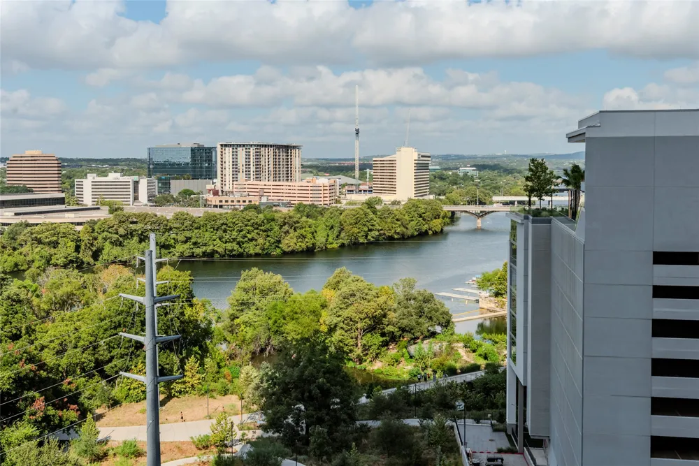 603 Davis Street #1201 Austin, TX 78701