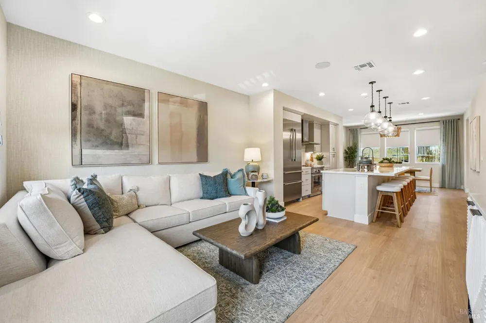 206 Pippin Court Sebastopol, CA 95407
