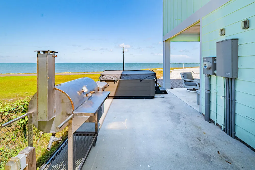 135 Seven Palms Dr. Rockport, TX 78382