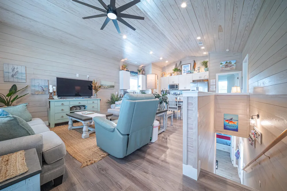 135 Seven Palms Dr. Rockport, TX 78382