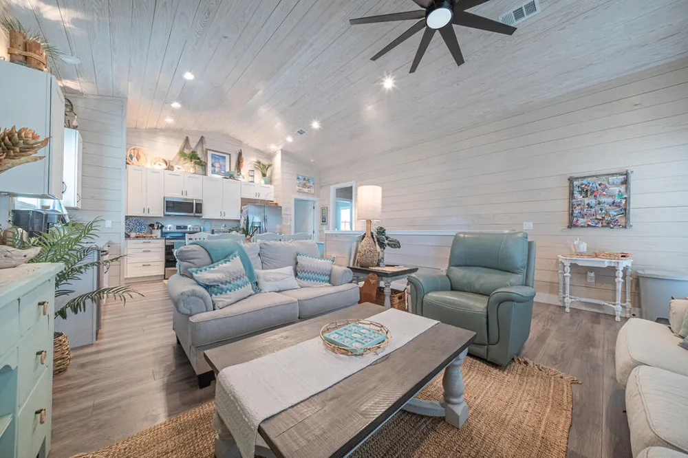 135 Seven Palms Dr. Rockport, TX 78382