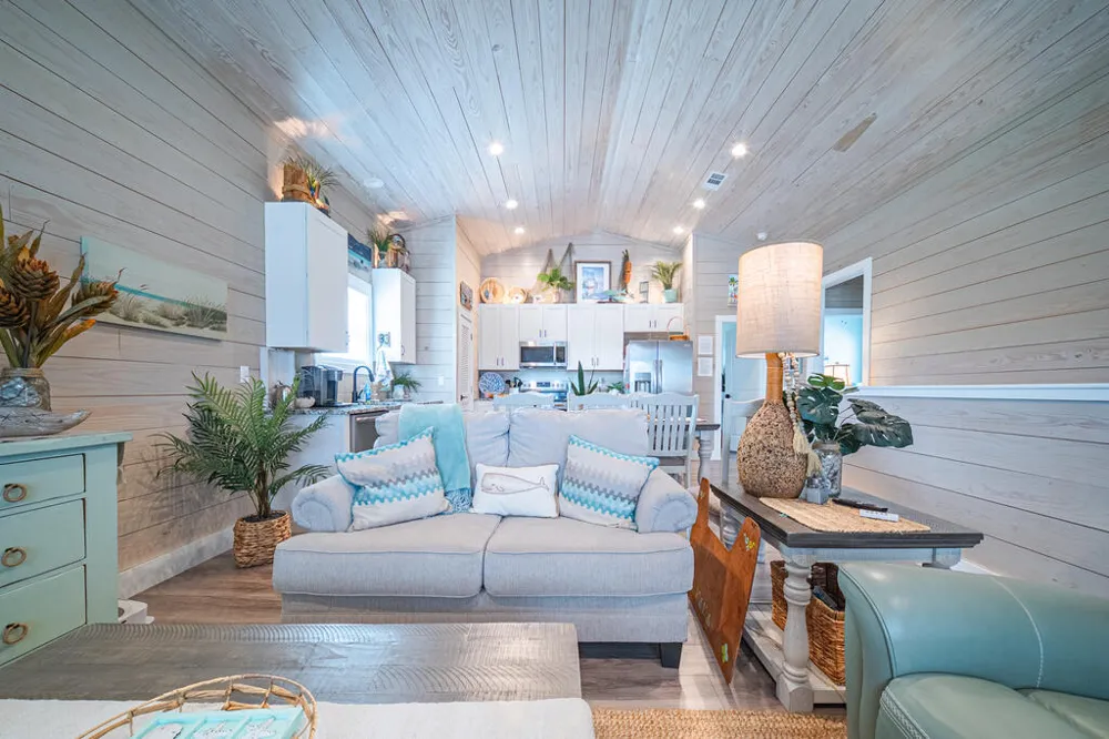 135 Seven Palms Dr. Rockport, TX 78382