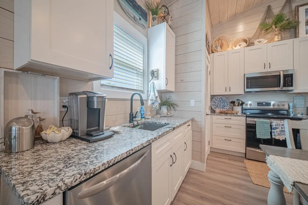 135 Seven Palms Dr. Rockport, TX 78382